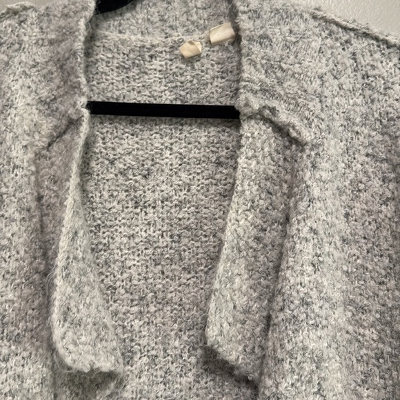 Moth Gray Textured Knit Cardigan Sweater - Picture 4 of 8